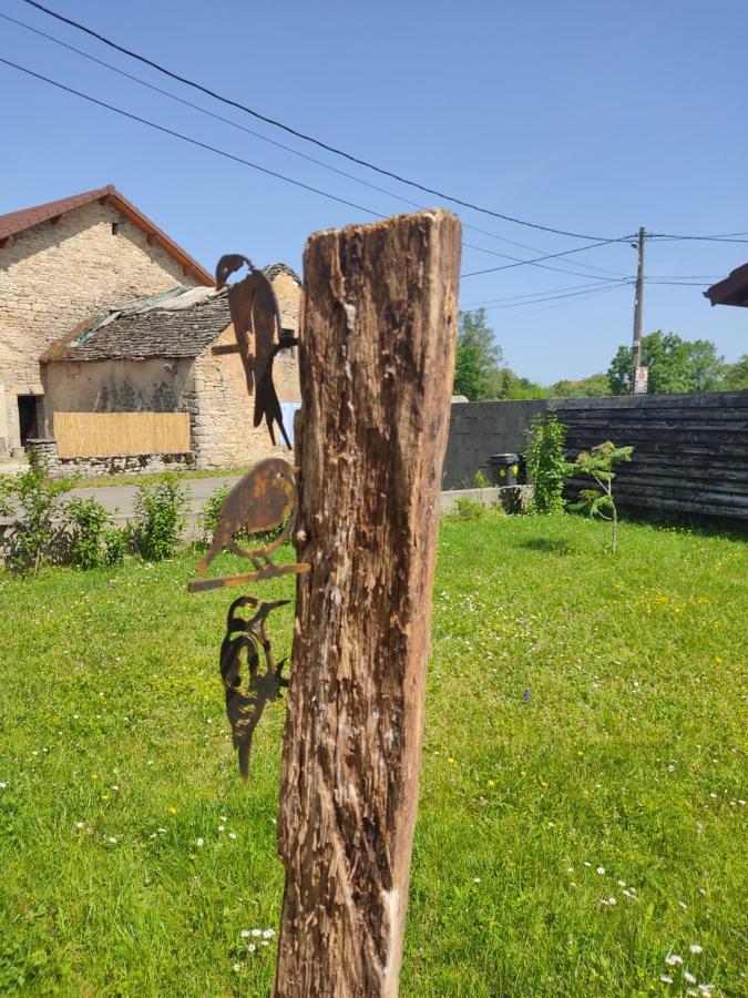 Gite Des Trois Petits Oiseaux Picarreau Exterior foto